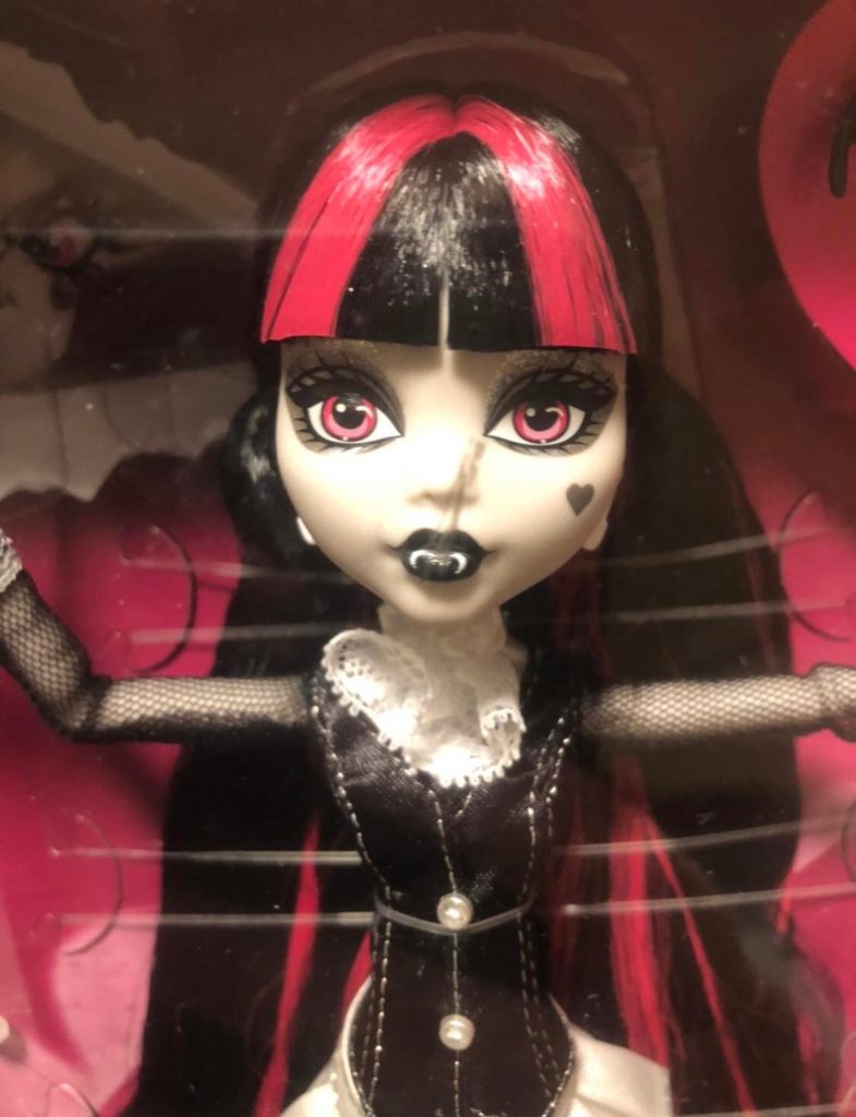 Monster High Reel Drama Draculaura Doll - Doll Dealz