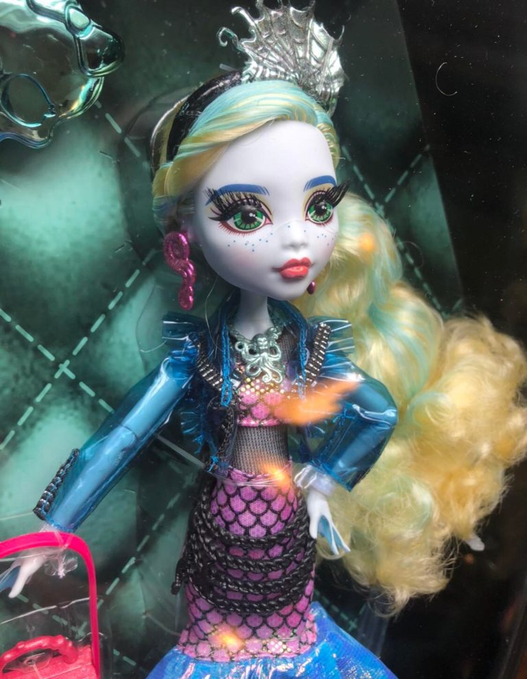 Monster High Haunt Couture Lagoona Blue Doll - Doll Dealz